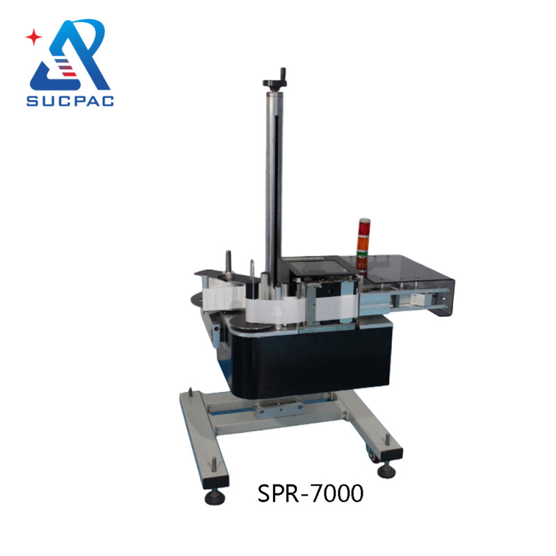 Automatic plane affixed labels or stickers labeling machine