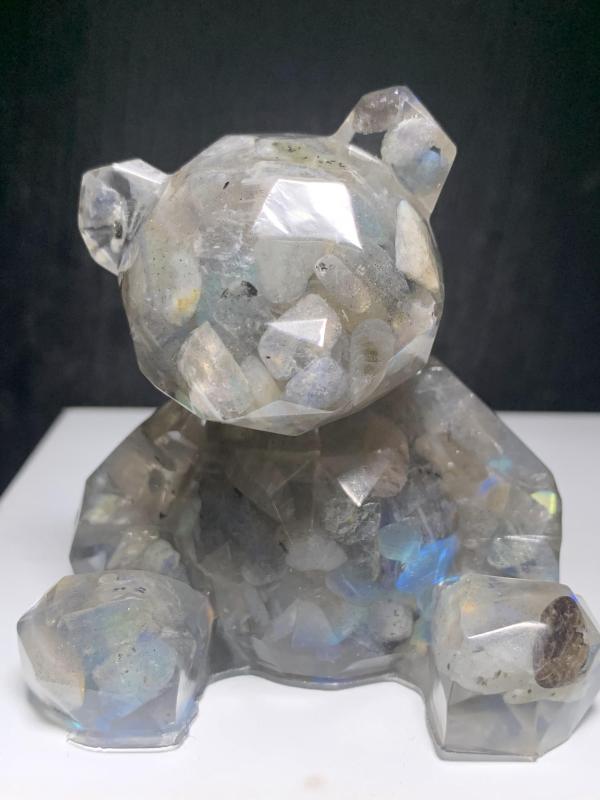 Resin bear Natural crystal chips epoxy resin synthetic handicrafts outside single hot selling