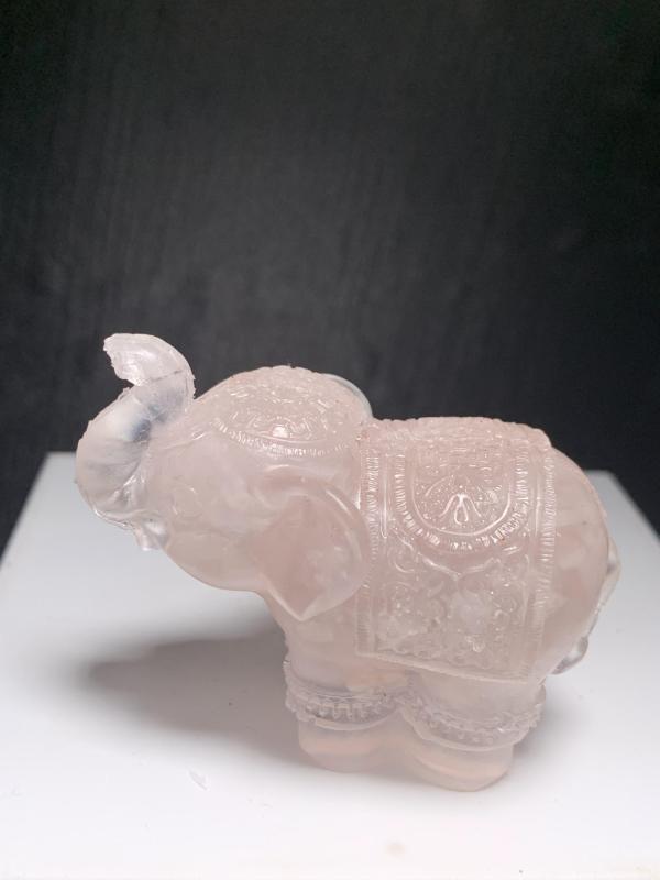 Elephant Natural crystal chips  epoxy resin synthetic handicrafts outside single hot selling