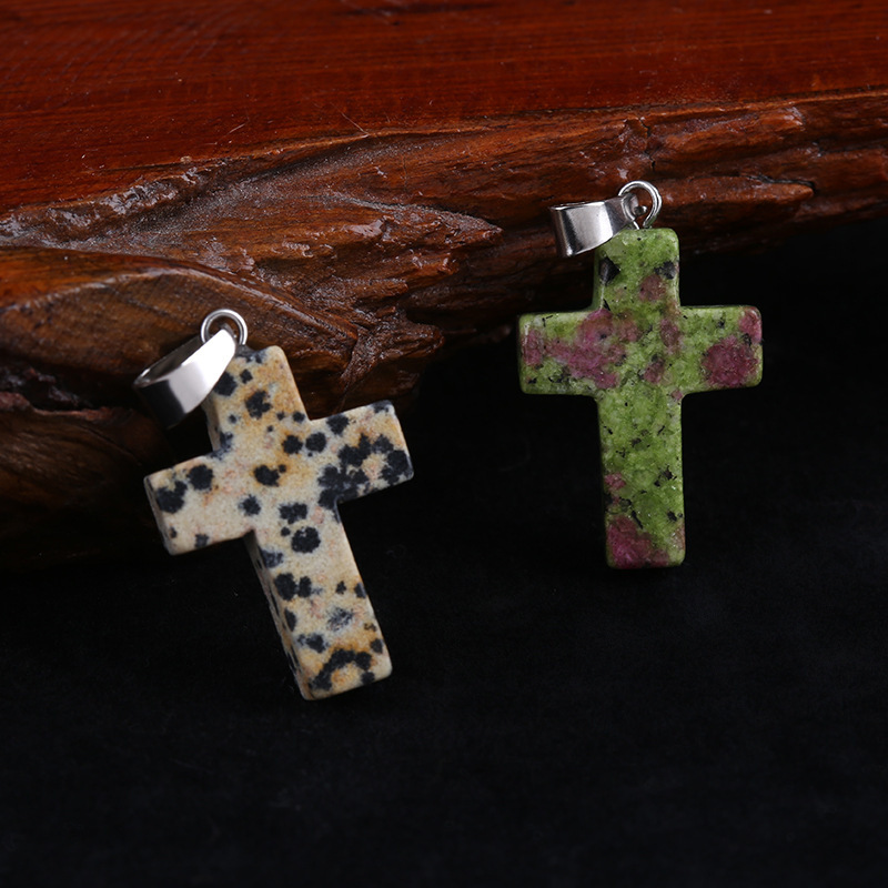 Outer single Hot selling Natural crystal cross Necklace Pendant Popular jewelry