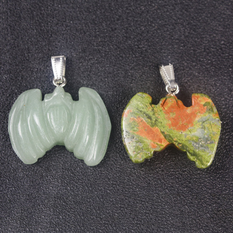 Outer single hot selling natural crystal jade carving piece bat pendant