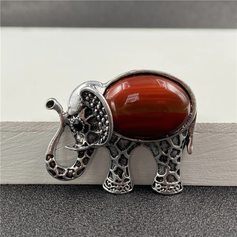 Outer single hot selling natural crystal animal pendant elephant colorful jewelry energy