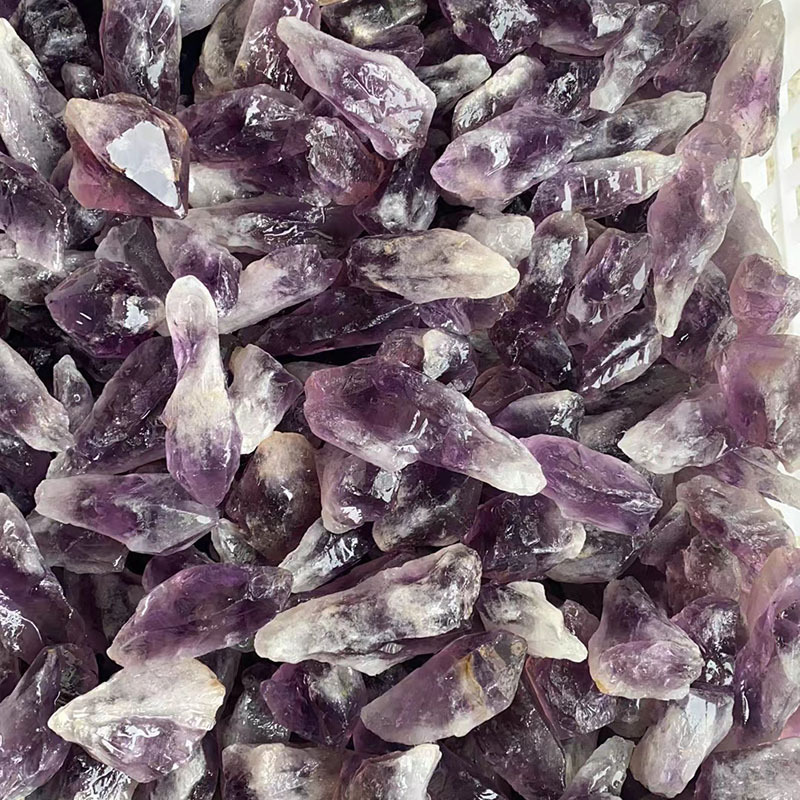 Outside single hot selling natural crystal rough stone backbone amethyst chips torch DIY handmade accessories pendant ornaments