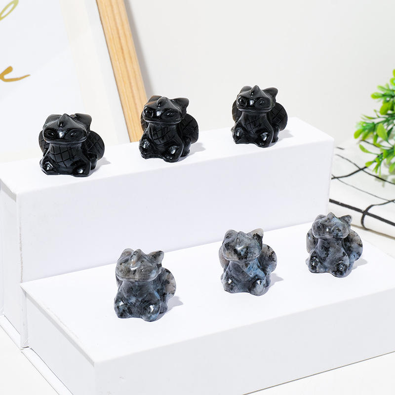 Outside single hot selling natural crystal animals carving pieces toothless ornaments pendant power stone