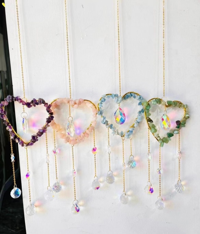 Outer single hot selling natural chips amethyst citrine pink crystal fluorite love handmade wind chimes garden pendant crystal ball pendant