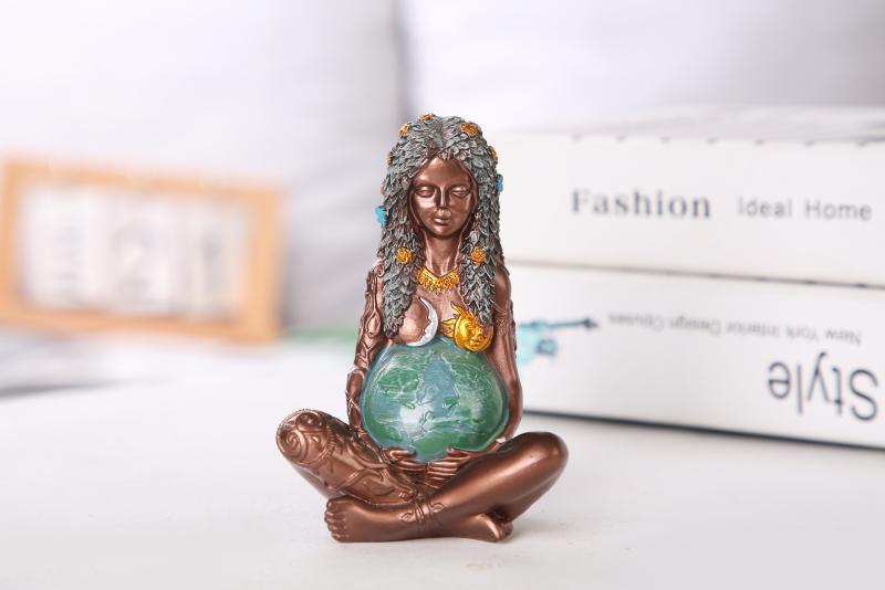 Outer Single Hot Selling Mother Earth Statue Resin Craft Ornament Mother Earth Art Goddess Statue Decoration Desktop Gift