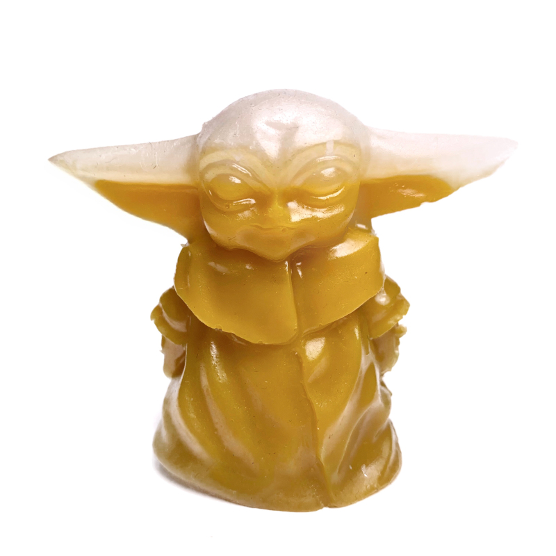 Hot Selling Glow-in-the-Dark Resin Yoda