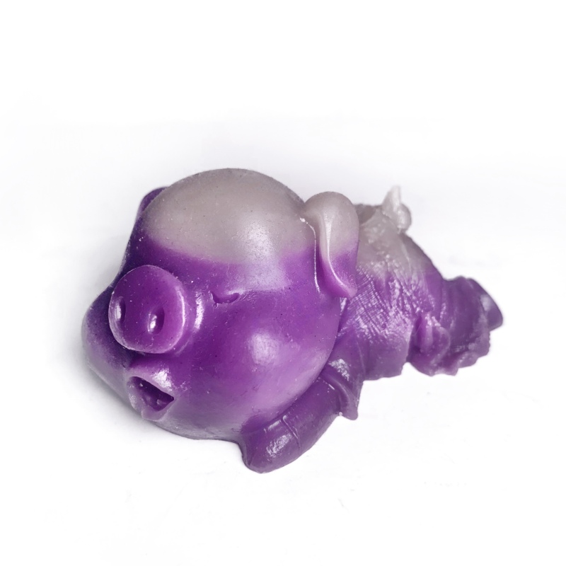 Hot Selling Glow-in-the-Dark Resin sleeping pig