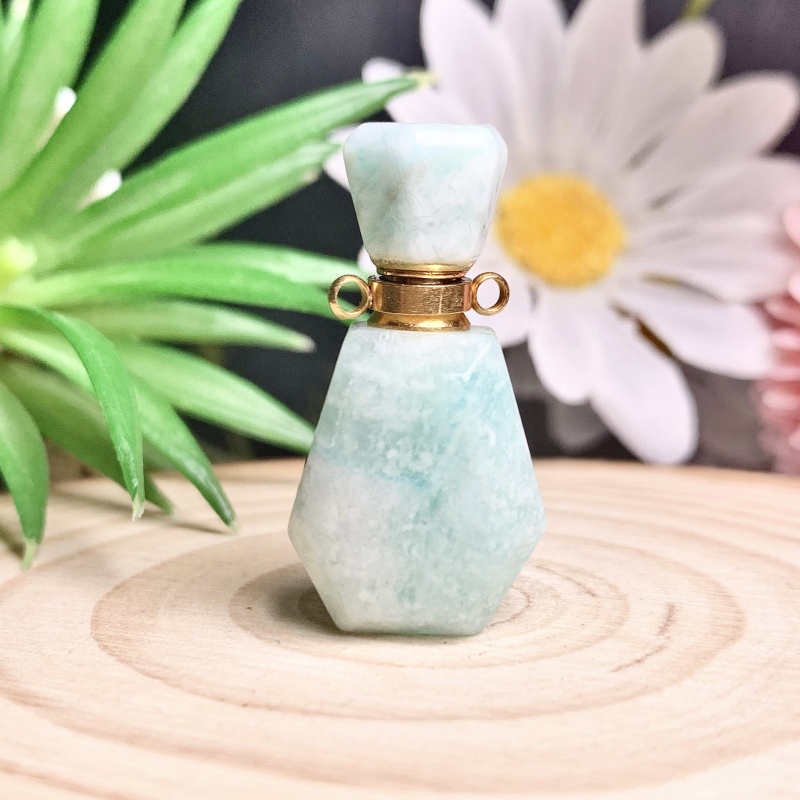 Hot selling jade crystal perfume bottle small capacity perfume aromatherapy bottle jade perfume bottle pendant