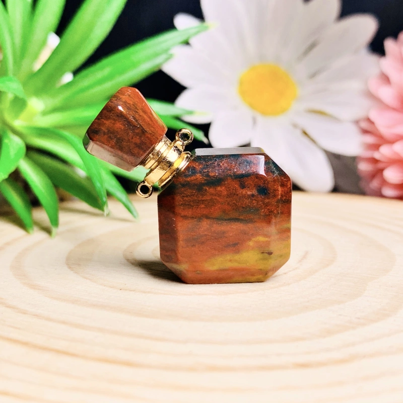 Hot selling jade crystal perfume bottle small capacity perfume aromatherapy bottle jade perfume bottle pendant