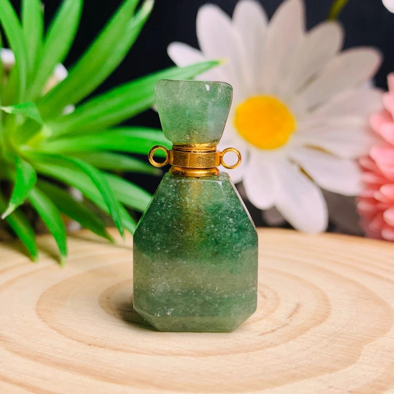 Hot selling jade crystal perfume bottle small capacity perfume aromatherapy bottle jade perfume bottle pendant