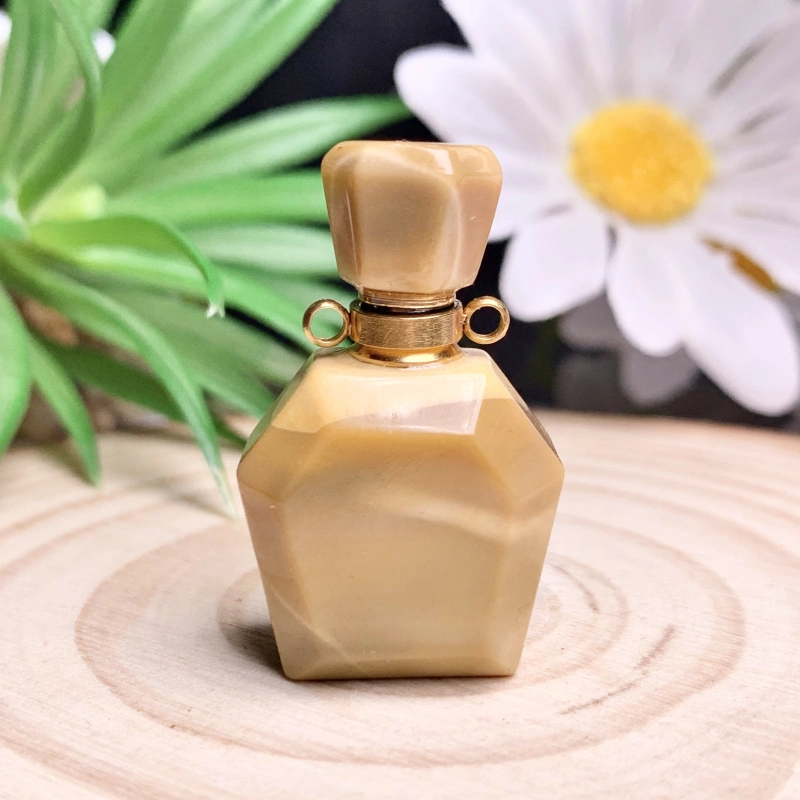 Hot selling jade crystal perfume bottle small capacity perfume aromatherapy bottle jade perfume bottle pendant