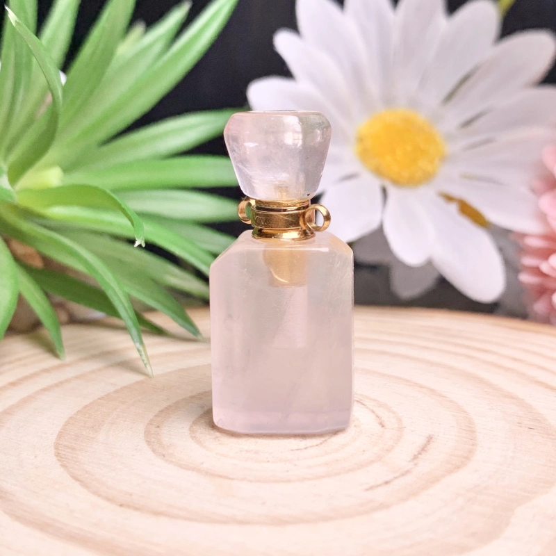 Hot selling jade crystal perfume bottle small capacity perfume aromatherapy bottle jade perfume bottle pendant