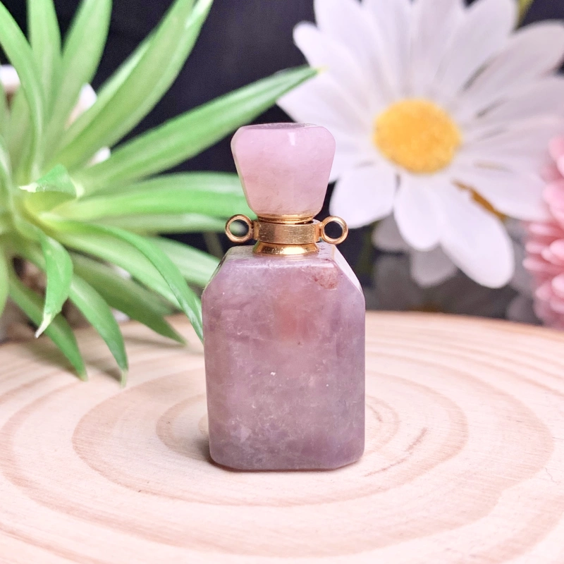 Hot selling jade crystal perfume bottle small capacity perfume aromatherapy bottle jade perfume bottle pendant