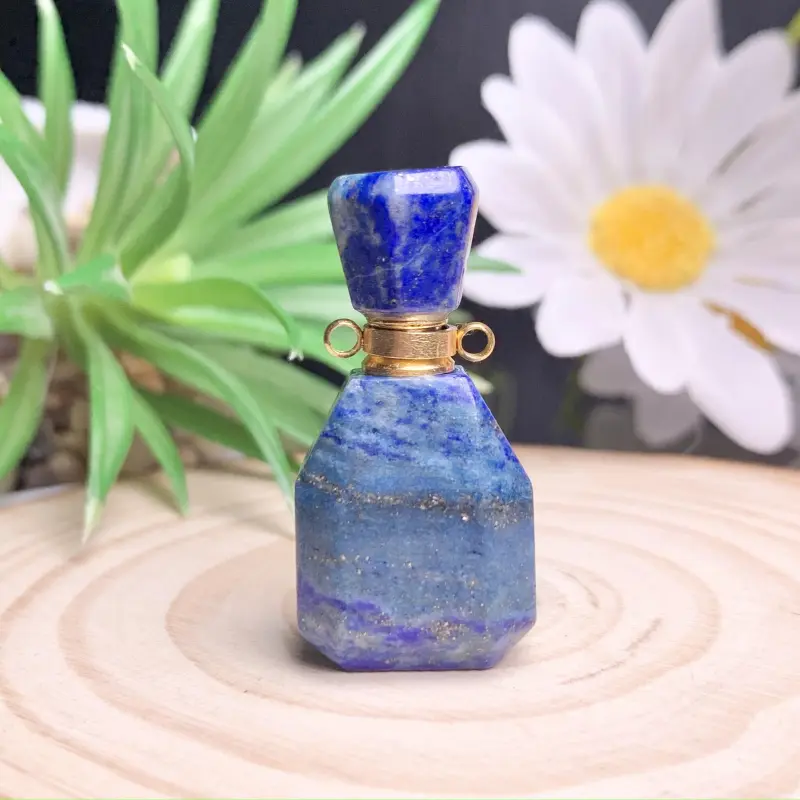 Hot selling jade crystal perfume bottle small capacity perfume aromatherapy bottle jade perfume bottle pendant