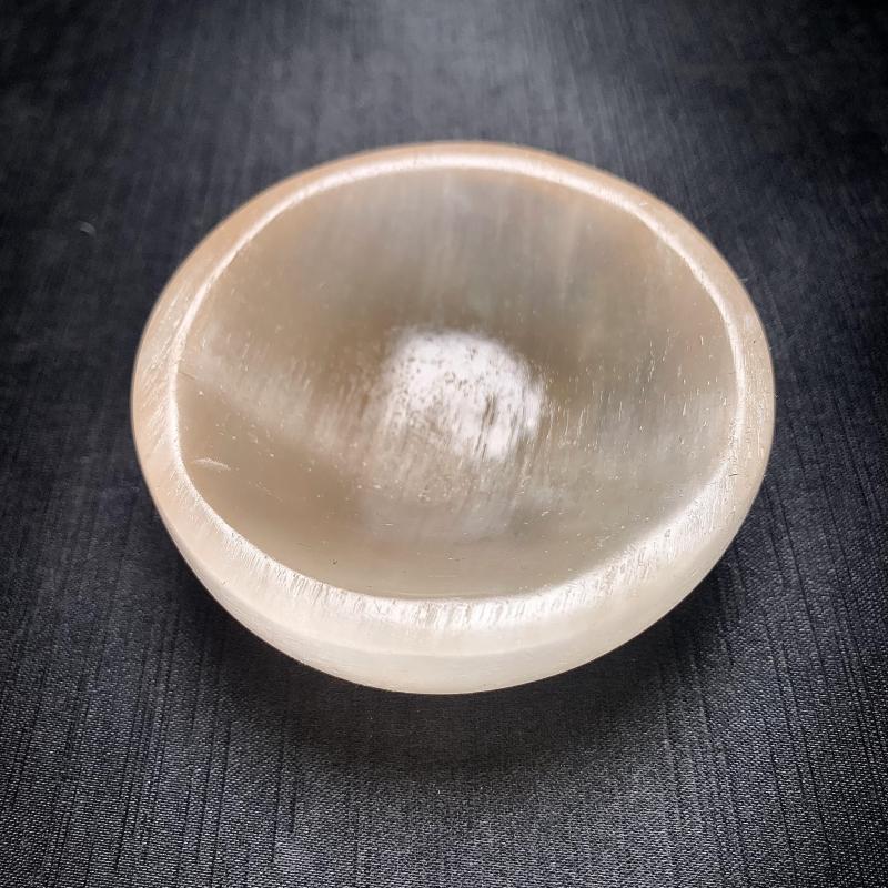 Natural Selenite Bowl Meditation Degaussing Bowl Healing Ornament Round Love Bowl Orange