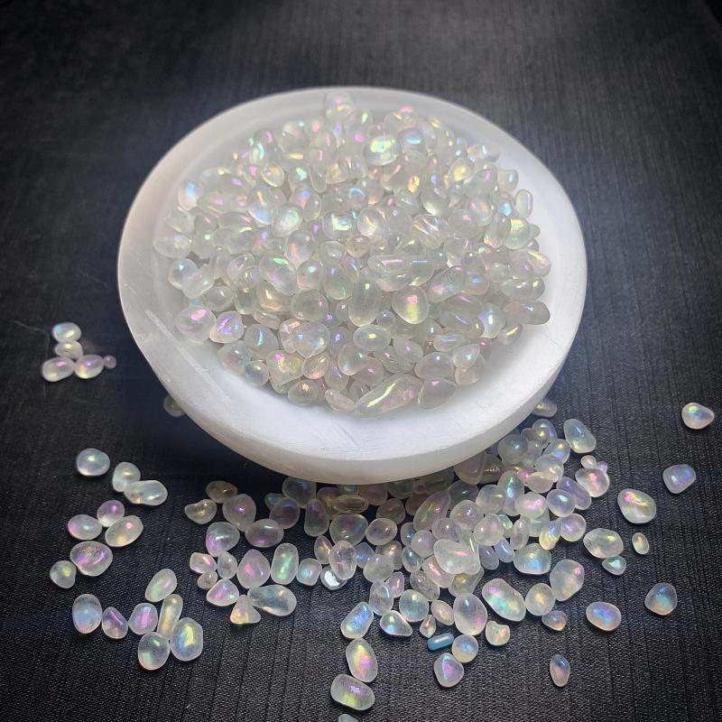 Foreign single hot selling natural crystal chips, jade chips, demagnetizer chips wholesale