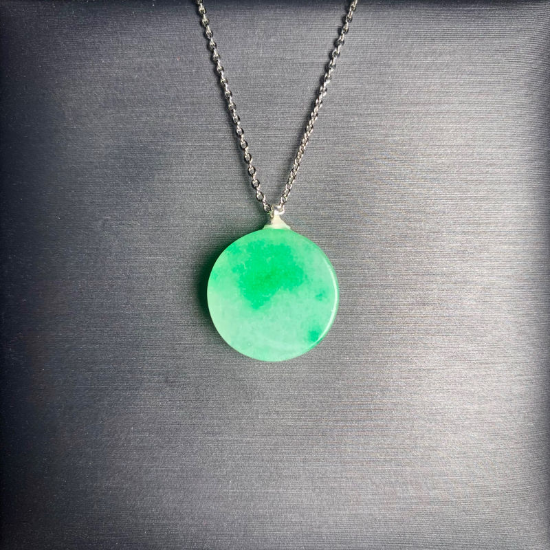 New Round Emerald Pendant