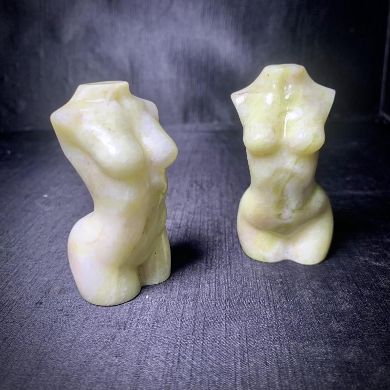 Hot selling natural crystal jade material female model bust carving pieces home decoration ornaments