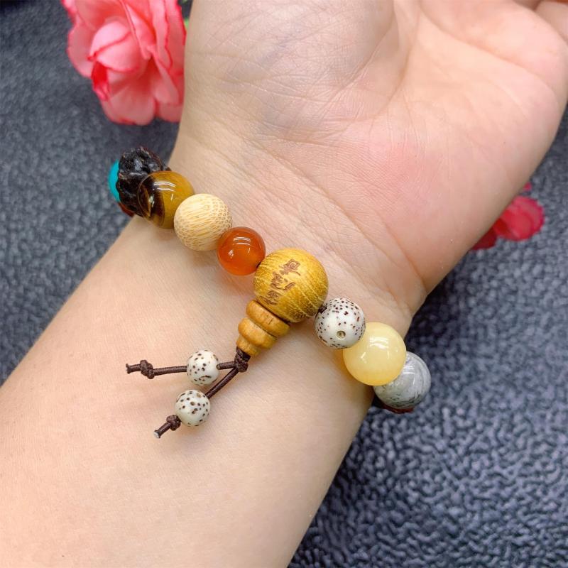 Factory wholesale natural Bodhi boutique woman bracelet fashion ladies bracelet healing
