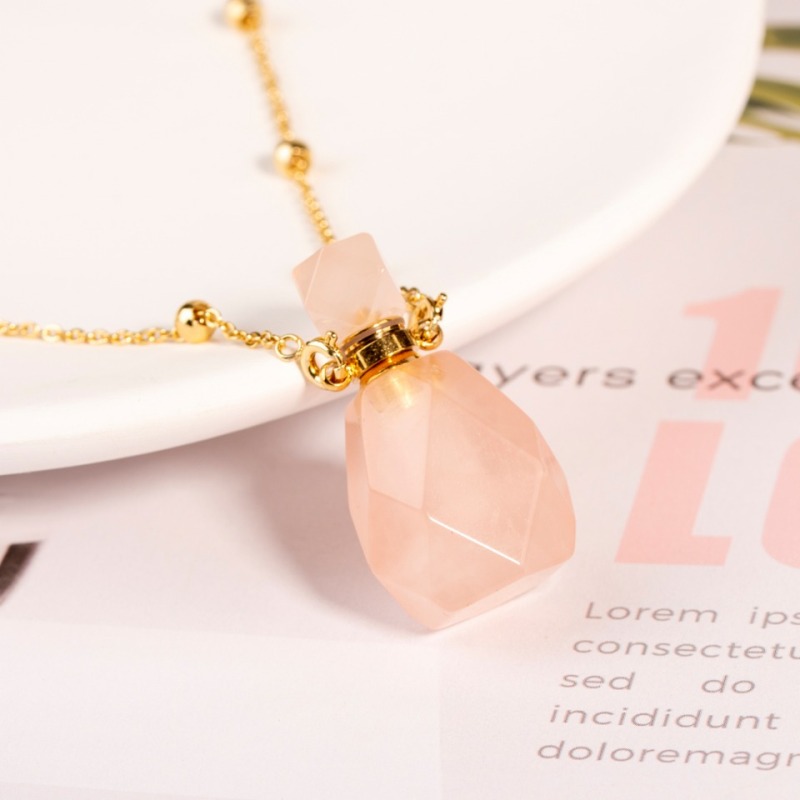 Factory wholesale natural crystal Mini perfume bottle fashion jewelry pendants moissanite pendant healing gift woman necklace man pendant