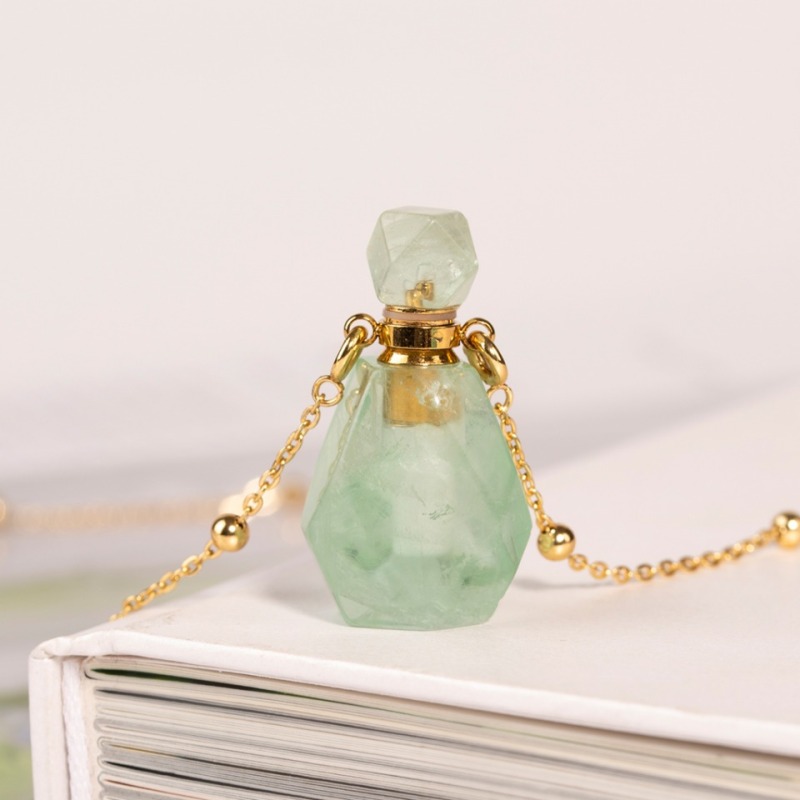 Factory wholesale natural crystal Mini perfume bottle jewelry woman necklace man pendant healing gift