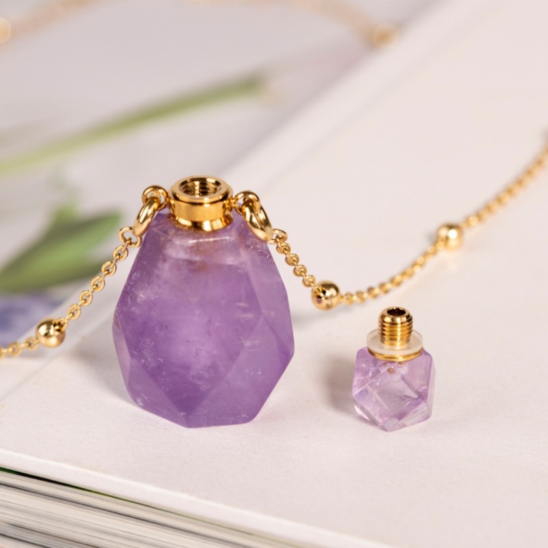 Factory wholesale natural crystal Mini perfume bottle jewelry woman necklace man pendant healing gift