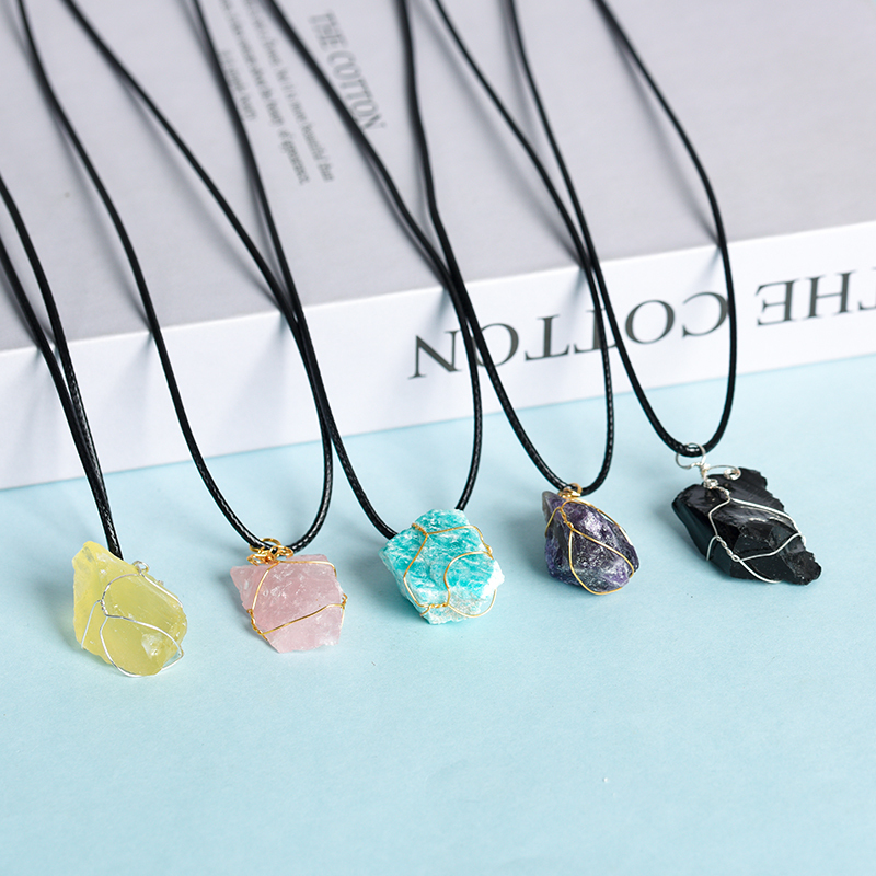 Factory wholesale natural crystal jewelry woman necklace man pendant healing gift