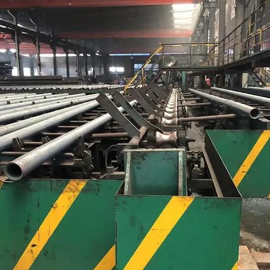 Q345B ၏ ချောမွေ့သော သံမဏိပိုက်၏ အဓိကအင်္ဂါရပ်များနှင့် အားသာချက်များ ပါဝင်သည်။