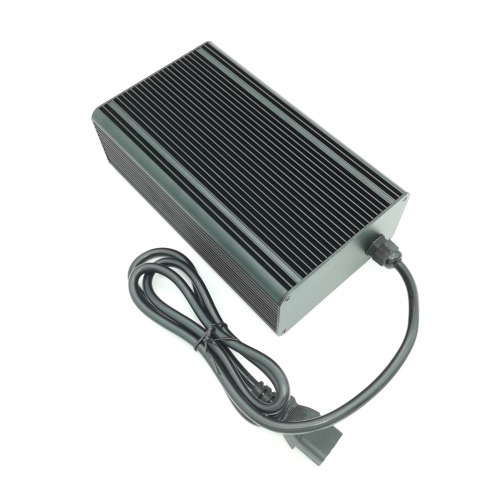 Smart Waterproof design 71.4V 5A Lithium battery charger For 60V 17S Li-ion Battery charger Electric Scooter E-bike motorcycle