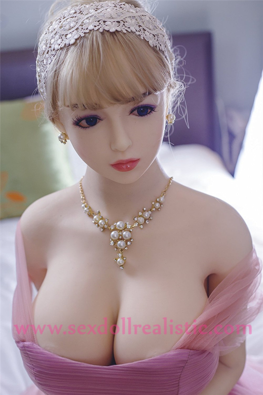 170cm Innocent Asian Realistic Sex Doll