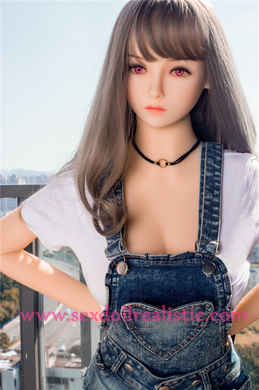 145cm Innocent Realistic Sex Doll