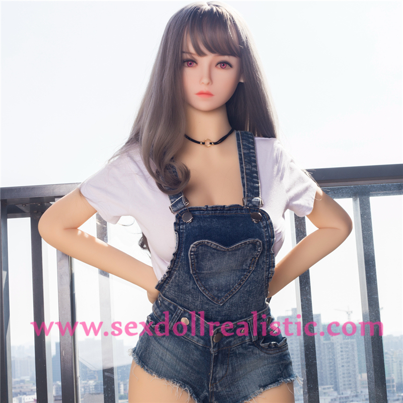 145cm Innocent Realistic Sex Doll