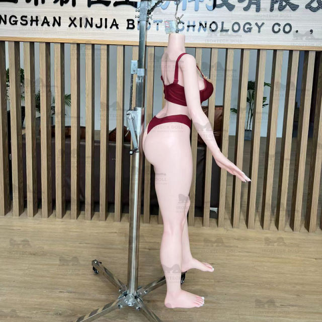 Irontechdoll Doll Stand