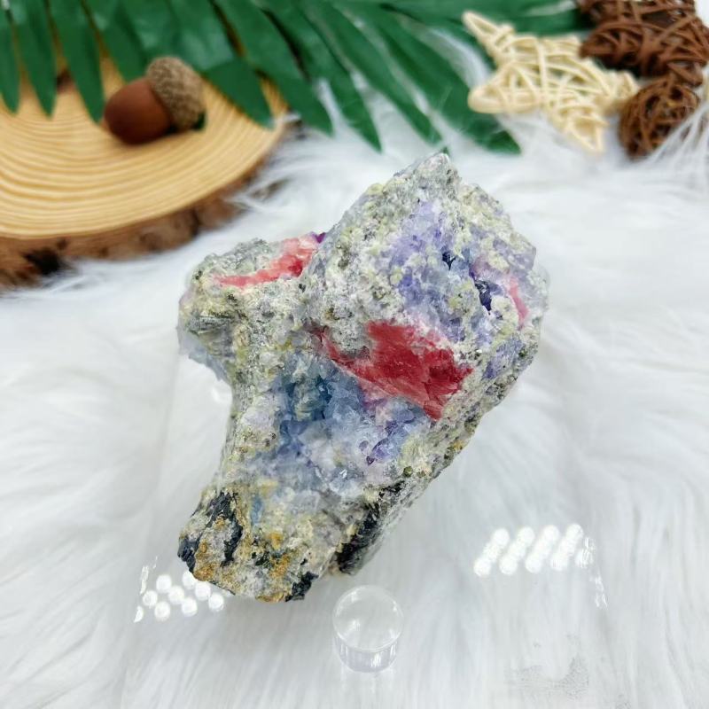 Rhodonite with blue fluorite