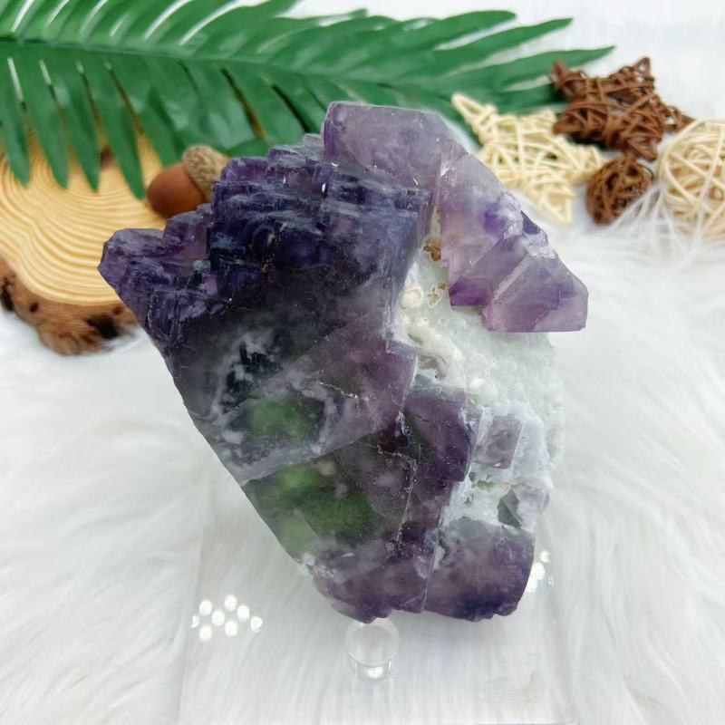 Bicolor cubic Fluorite