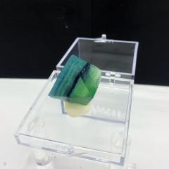 octahedral fluorite