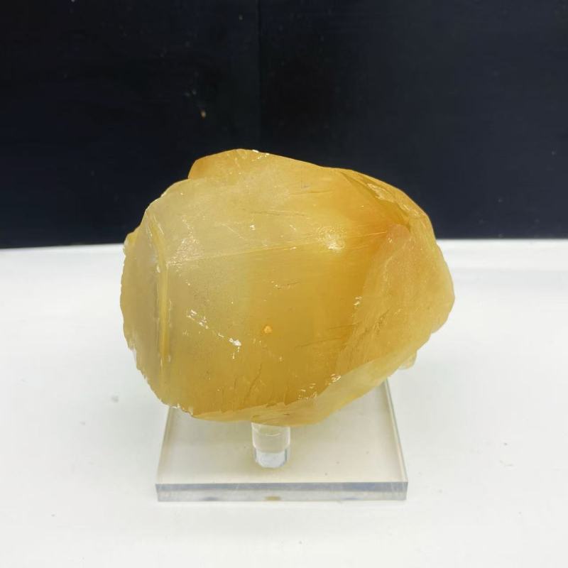 yellow Benz calcite