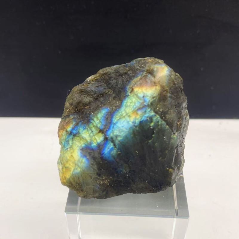 raw labradodite