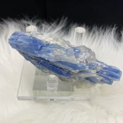 kyanite