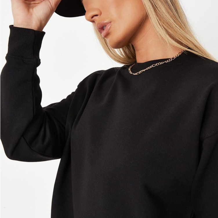black sweartshirt