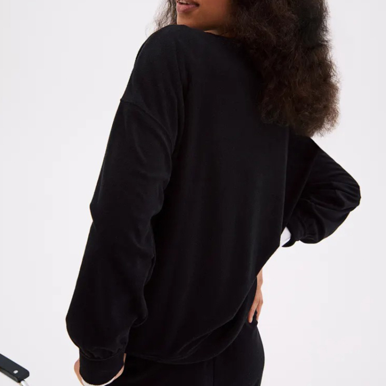 sweartshirt