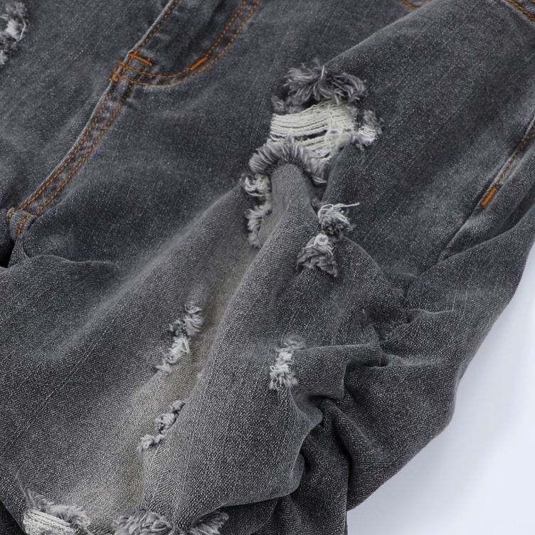Pleated ripped jeans