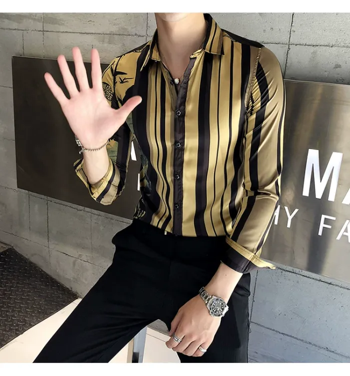 Striped print fashion trend shirt