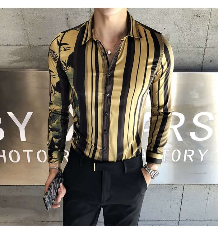 Striped print fashion trend shirt