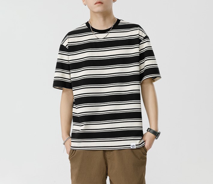 Striped crewneck casual trend T-shirt