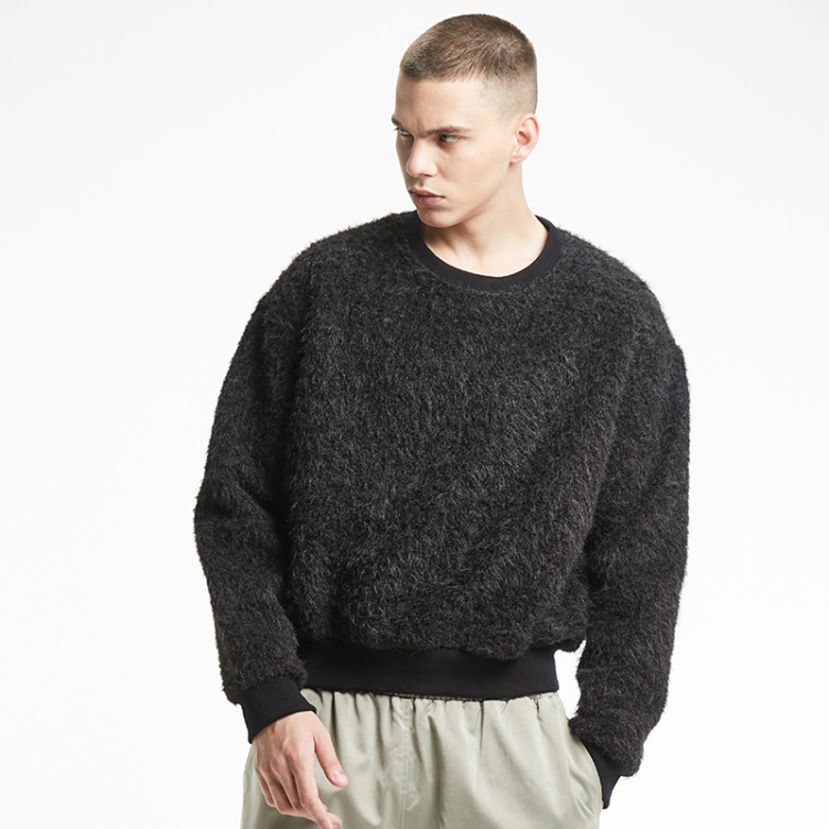 Round neck solid color fleece knit sweatshirts