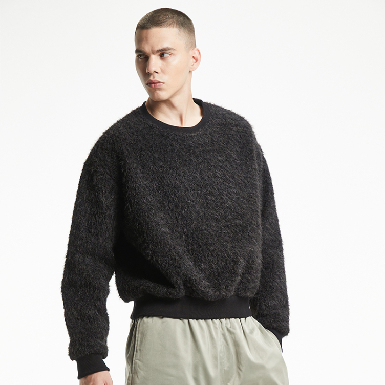 Round neck solid color fleece knit sweatshirts