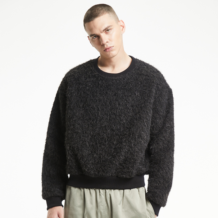Round neck solid color fleece knit sweatshirts