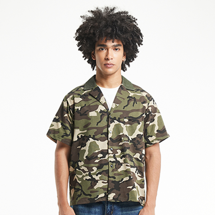 American camouflage short-sleeved shirts